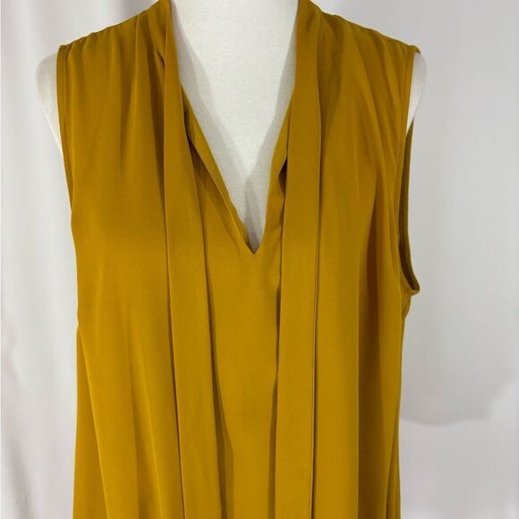 DR2 Mustard Sleeveless Blouse - Picture 2 of 5